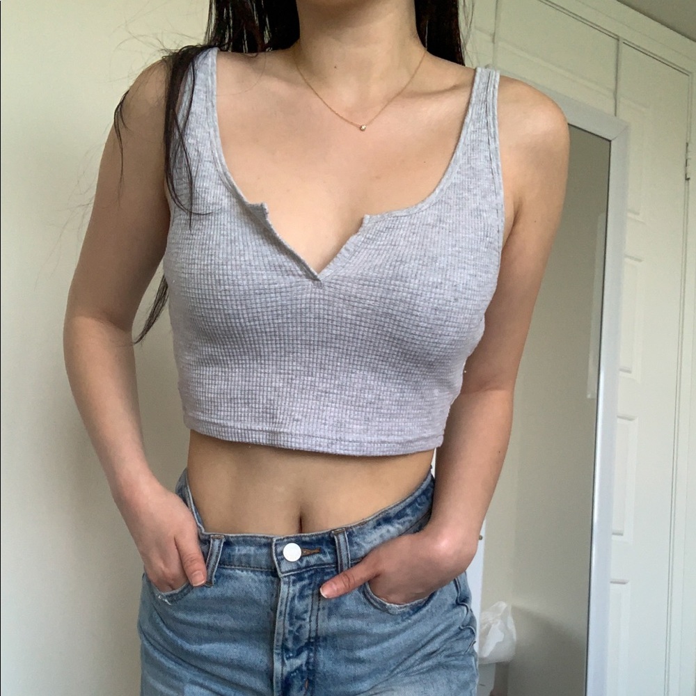 COPY - Aritzia TNA Grey Rayna Crop Thermal